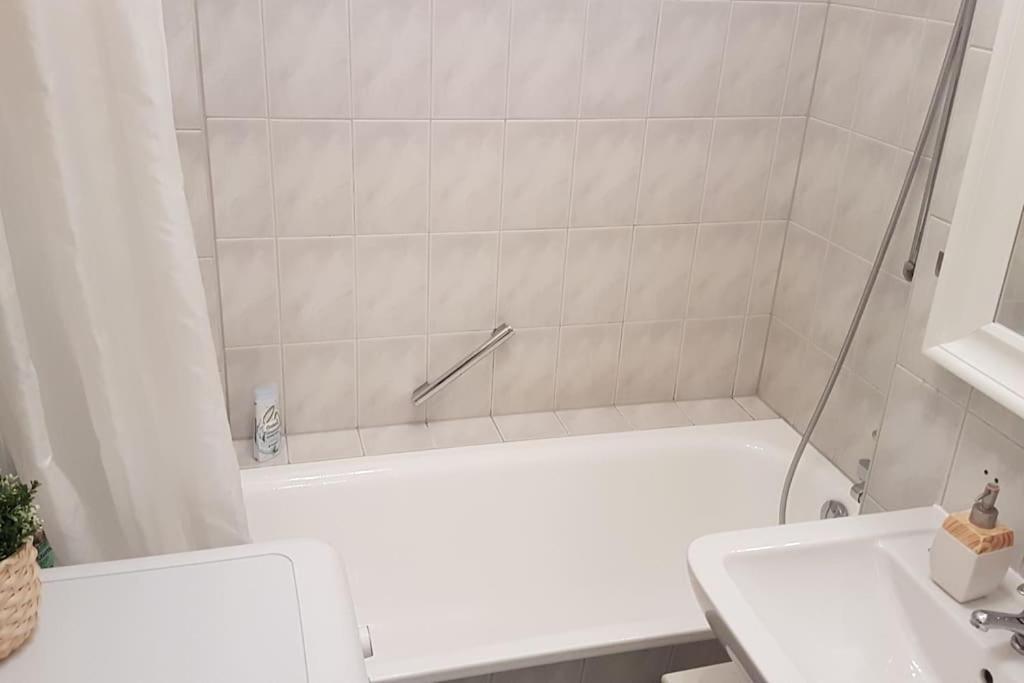 2 Room Apartment Near Station Neustadt In Dresden Neustadt Εξωτερικό φωτογραφία
